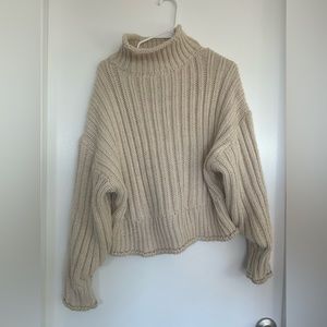 H&M oversized chunky beige sweater M